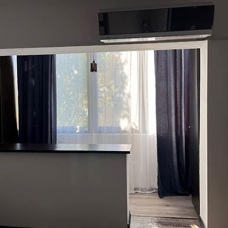 Mall Vitan Studio Eveline Bucureşti Ngoại thất bức ảnh