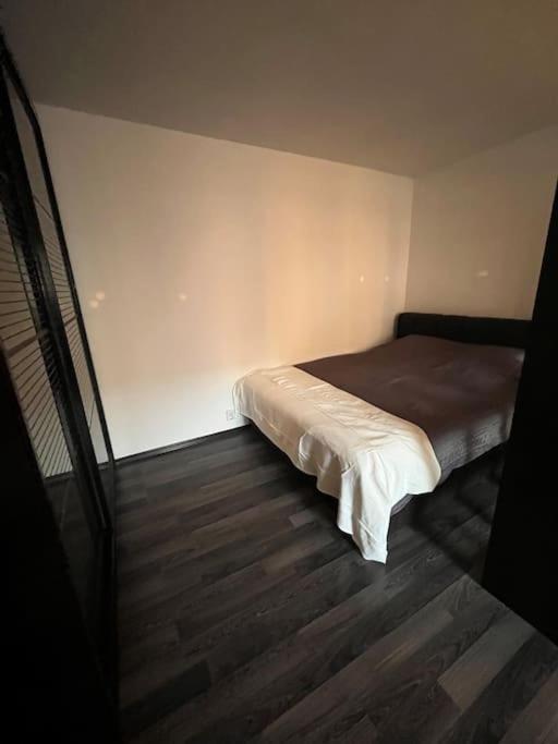 Mall Vitan Studio Eveline Bucureşti Ngoại thất bức ảnh